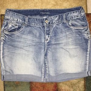Maurice’s brand jean shorts size 20